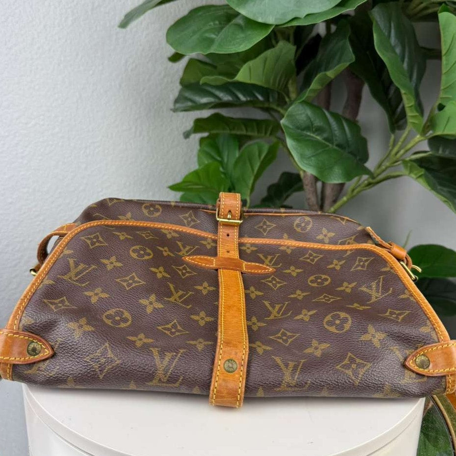 Authentic Louis Vuitton Monogram Saumur 30