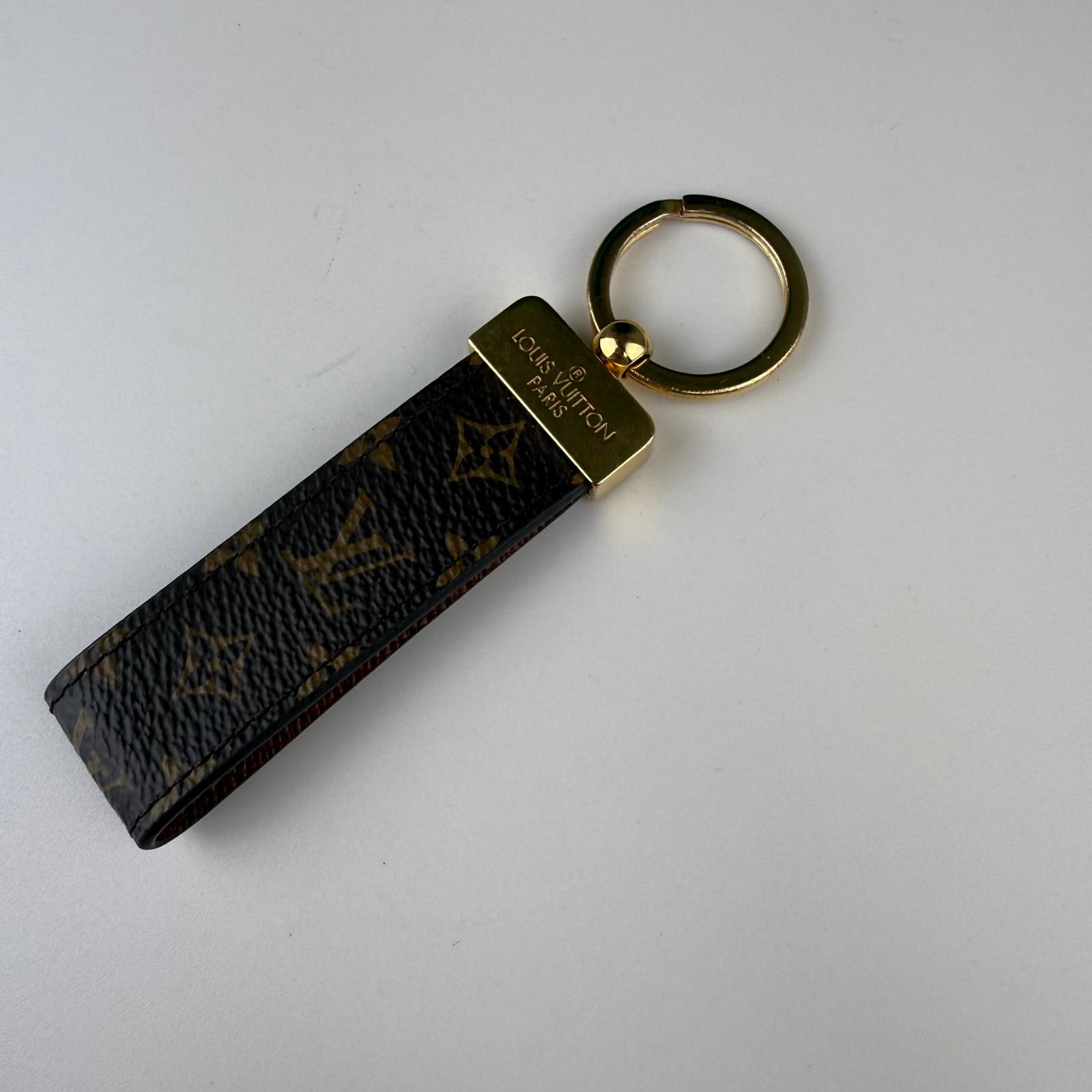 💎Authentic Louis Vuitton Icon Dragonne Key Holder