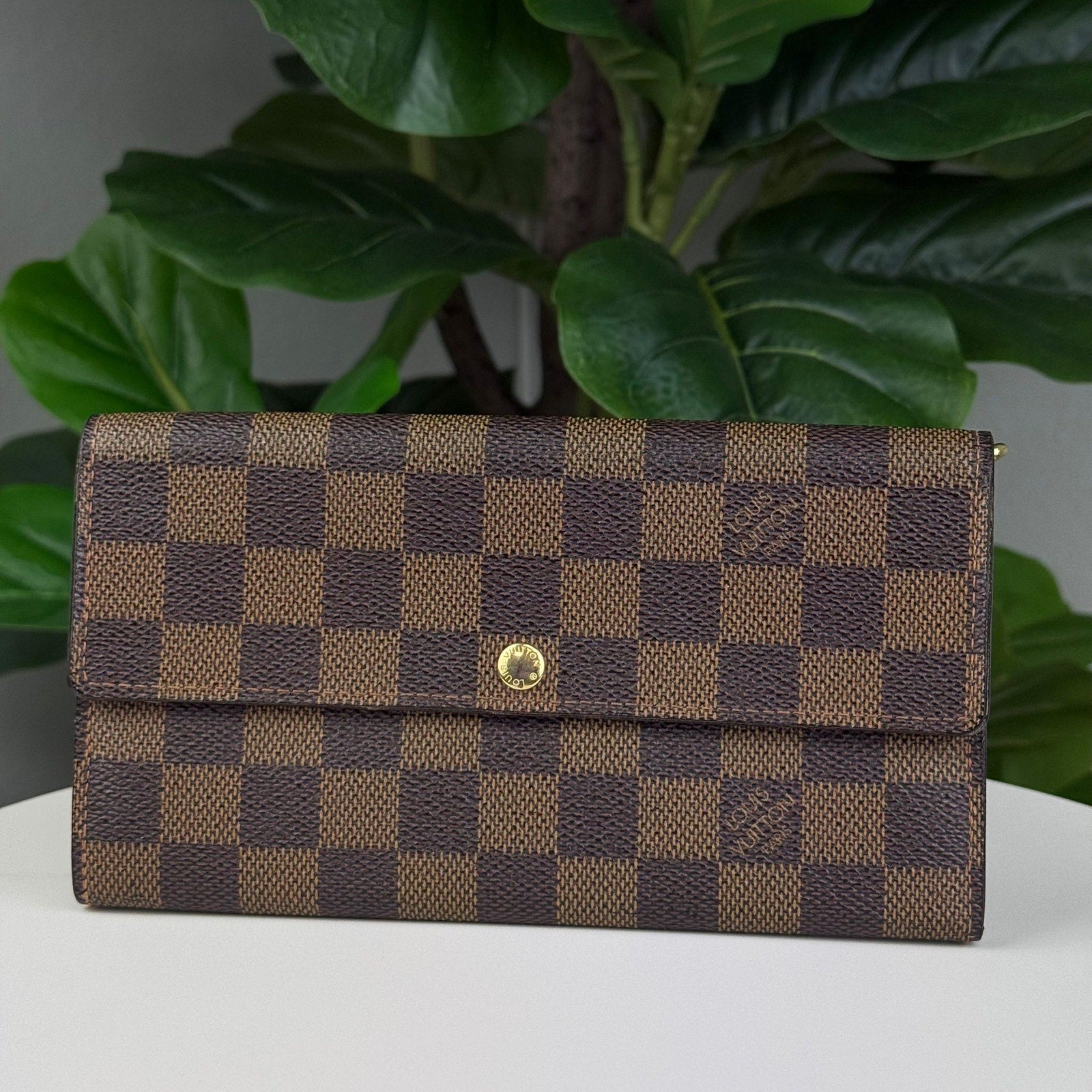 Authentic Louis Vuitton Damier Ebene Sarah Wallet