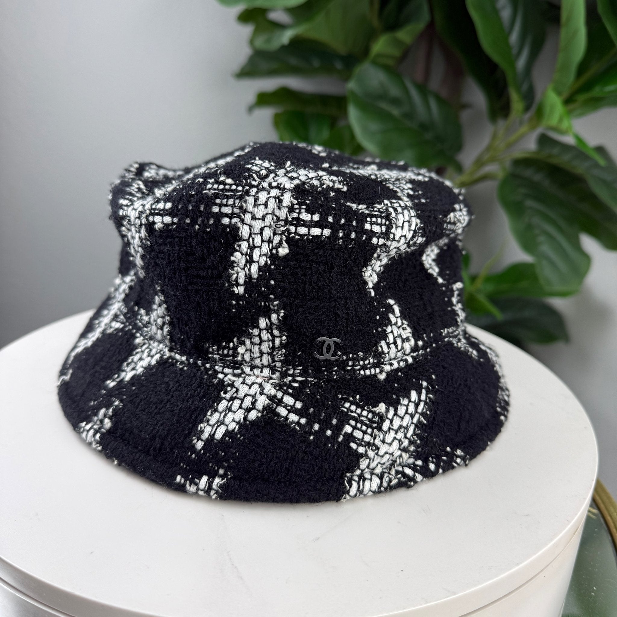 Chanel tweed bucket hat - front