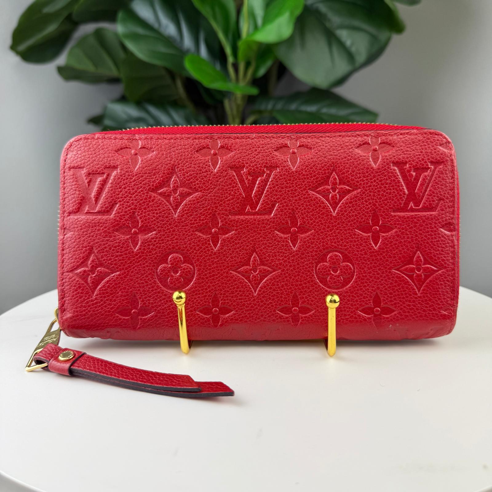 💎Authentic Louis Vuitton Zippy Wallet in red Monogram Empreinte leather
