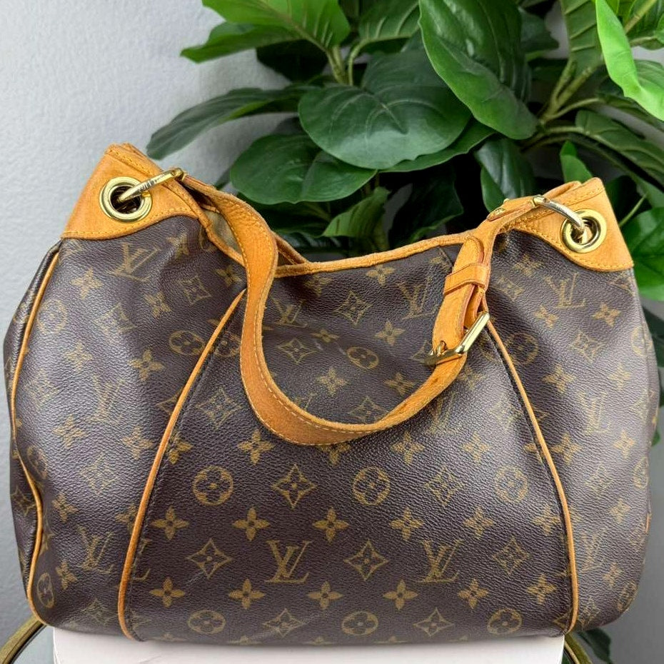 Authentic Louis Vuitton Monogram Canvas Galliera PM Shoulder Bag