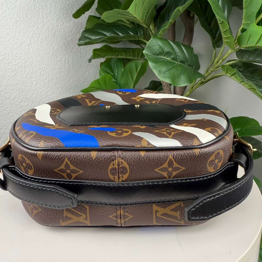 Authentic Limited Edition Louis Vuitton Boite Chapeau Souple Crossbody Bag