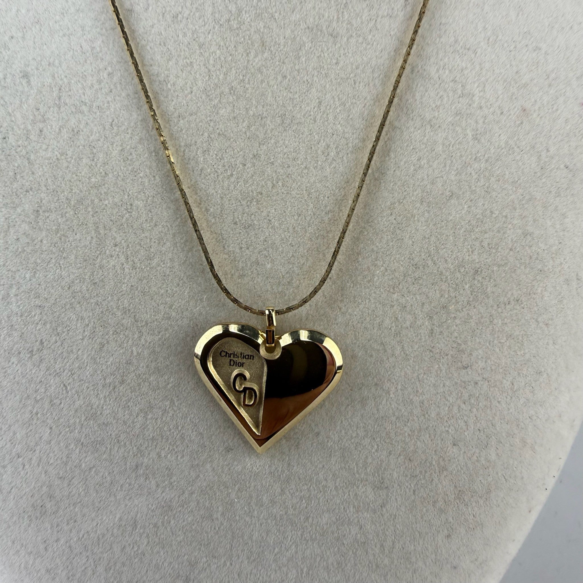 Christian Dior heart pendant necklace - view 3