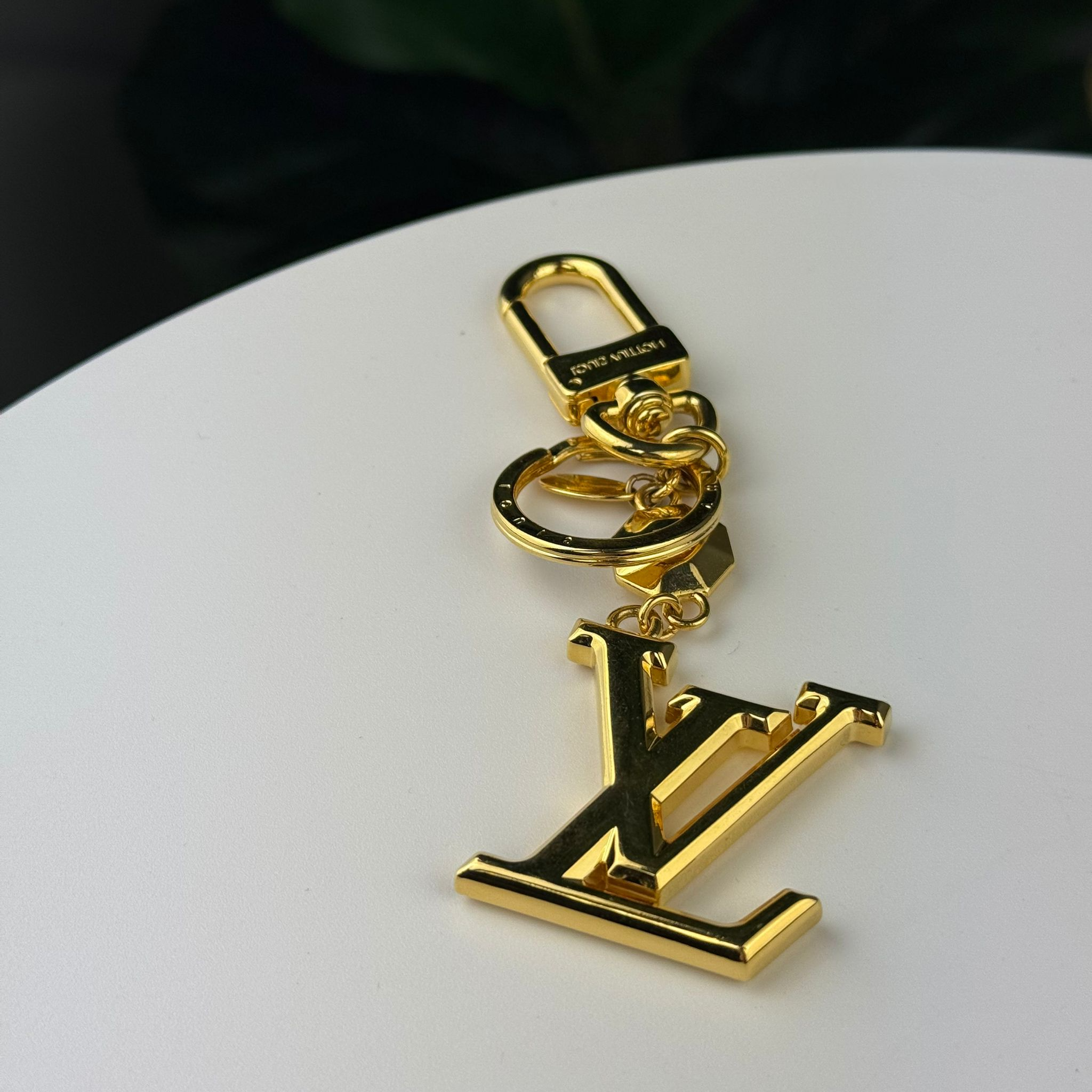 Authentic Louis Vuitton LV Facettes Porte Cles Key Chain Bag Charm