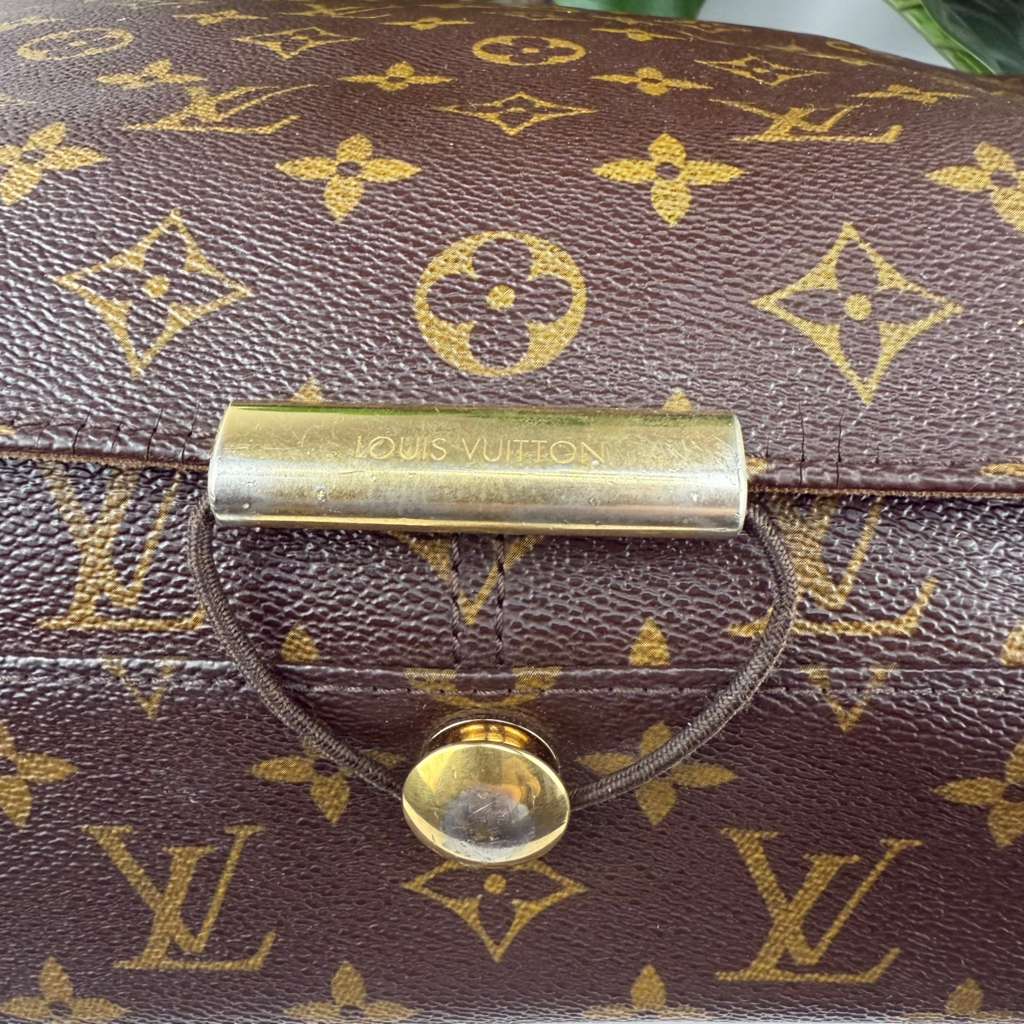 Authentic Louis Vuitton Monogram Abbesses Messenger Bag