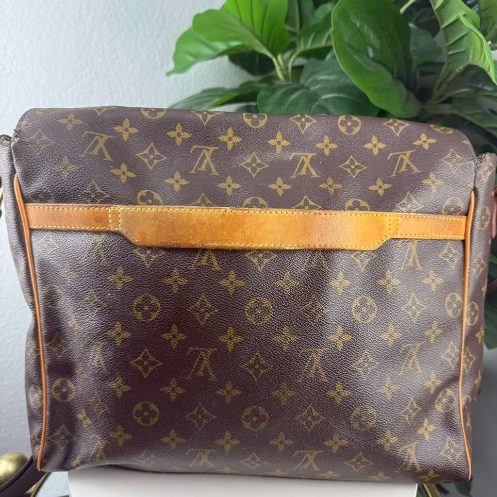 Authentic Louis Vuitton Monogram Abbesses Messenger Bag
