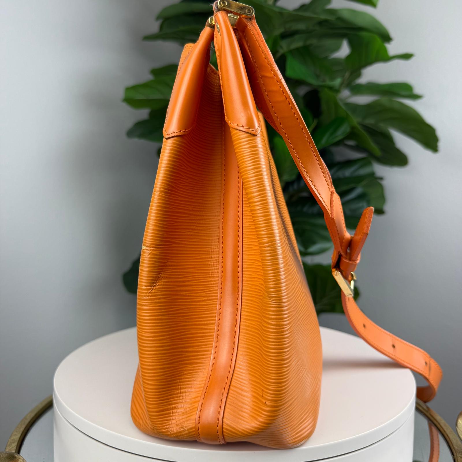Authentic Louis Vuitton Epi Mandala MM Shoulder Bag Orange