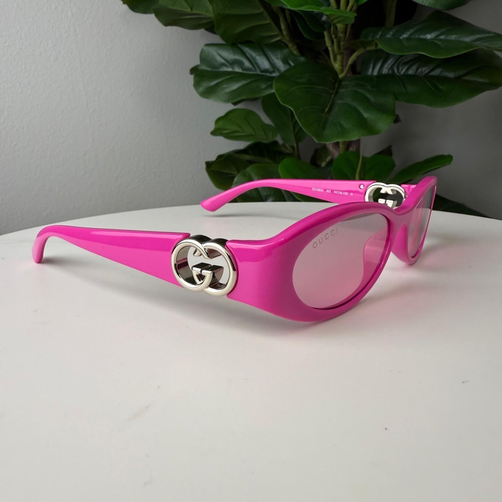Gucci Eyewear oval-frame sunglasses Pink