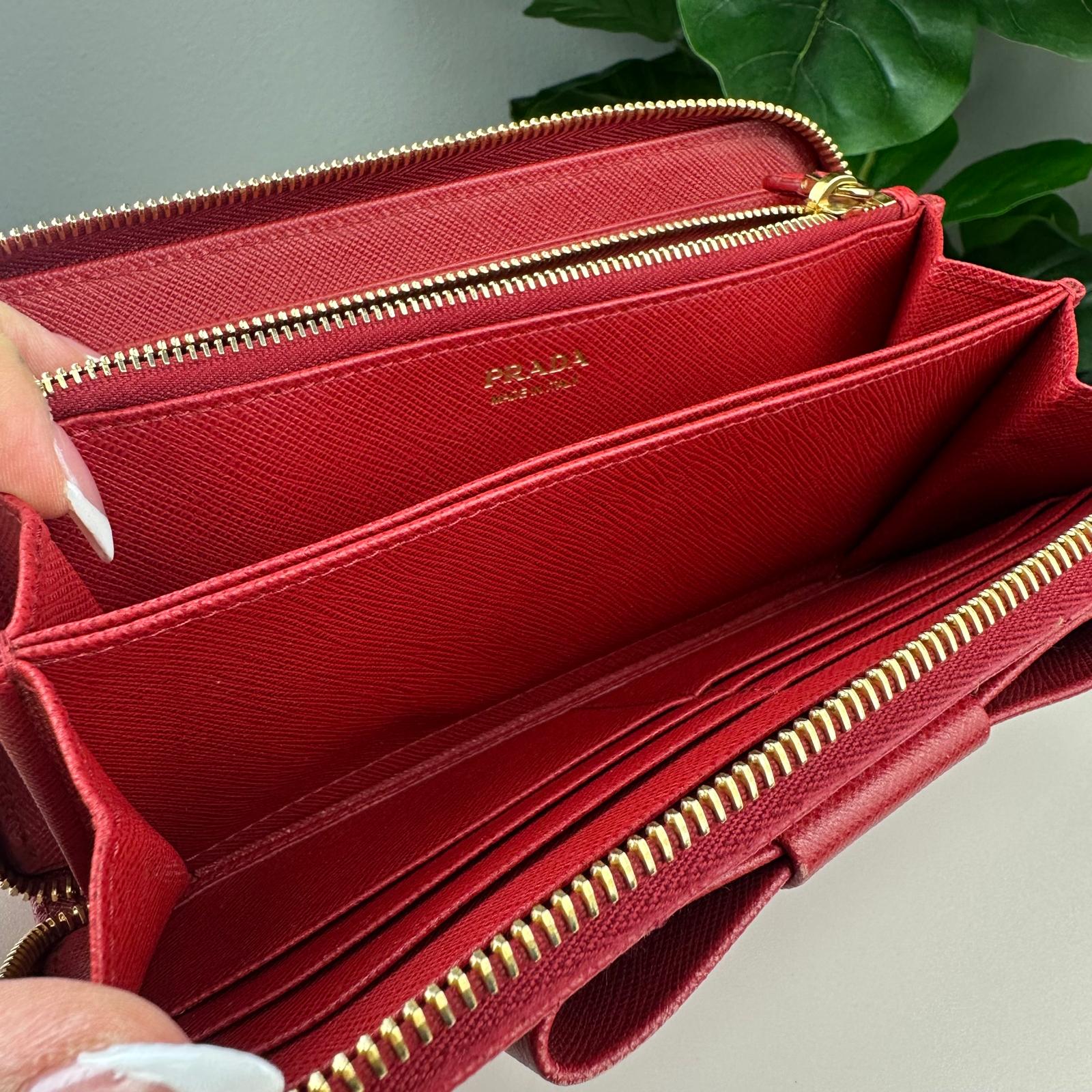 💎Authentic  Prada Red Saffiano Leather Bow Zip Wallet