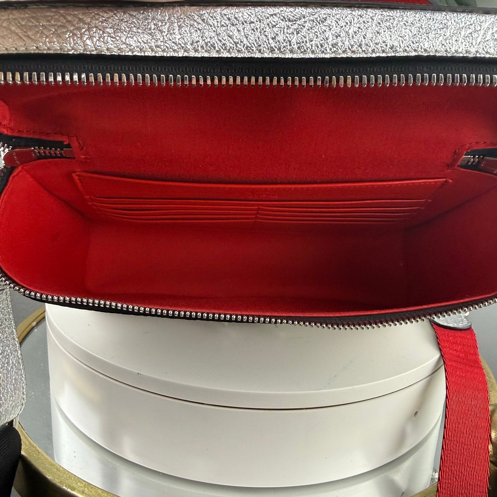A71  💎✨Authentic Christian To-Way Bag Louboutin Kypipouch Metallic Silver Crossbody