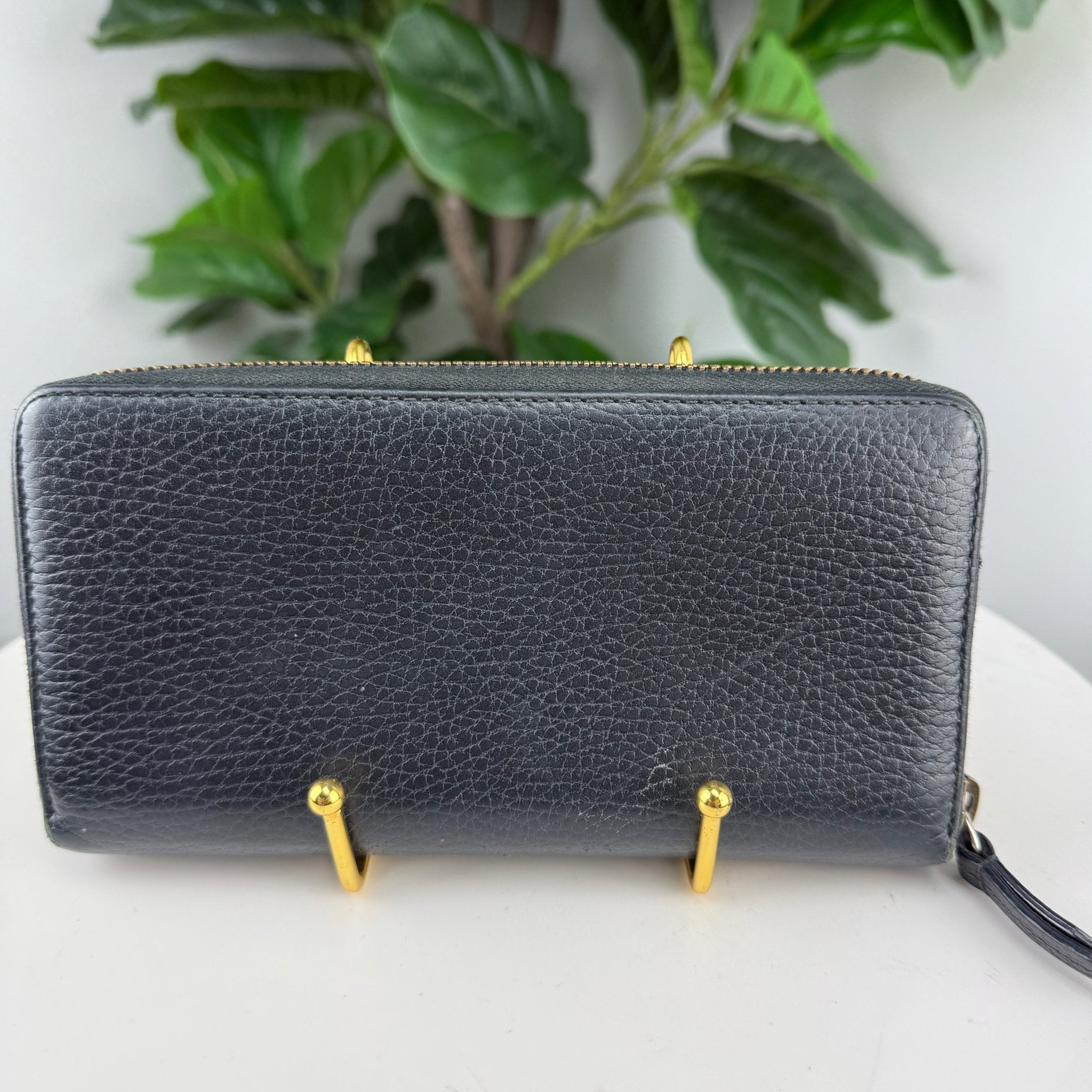 Gucci bow zip wallet - back