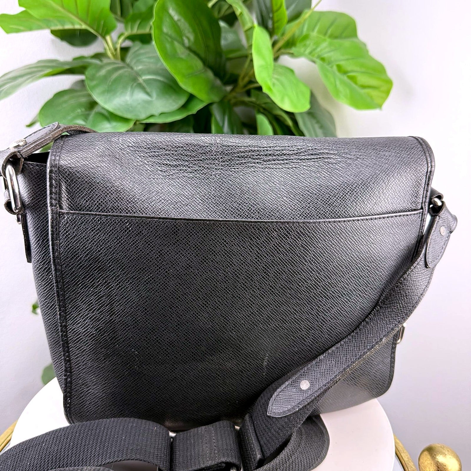 Authentic Louis Vuitton Black Taiga Leather Flap Messenger Bag - back view